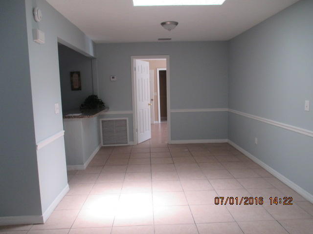 154 NW Dorchester Street, Port Saint Lucie, FL 34983