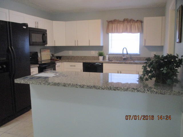 154 NW Dorchester Street, Port Saint Lucie, FL 34983