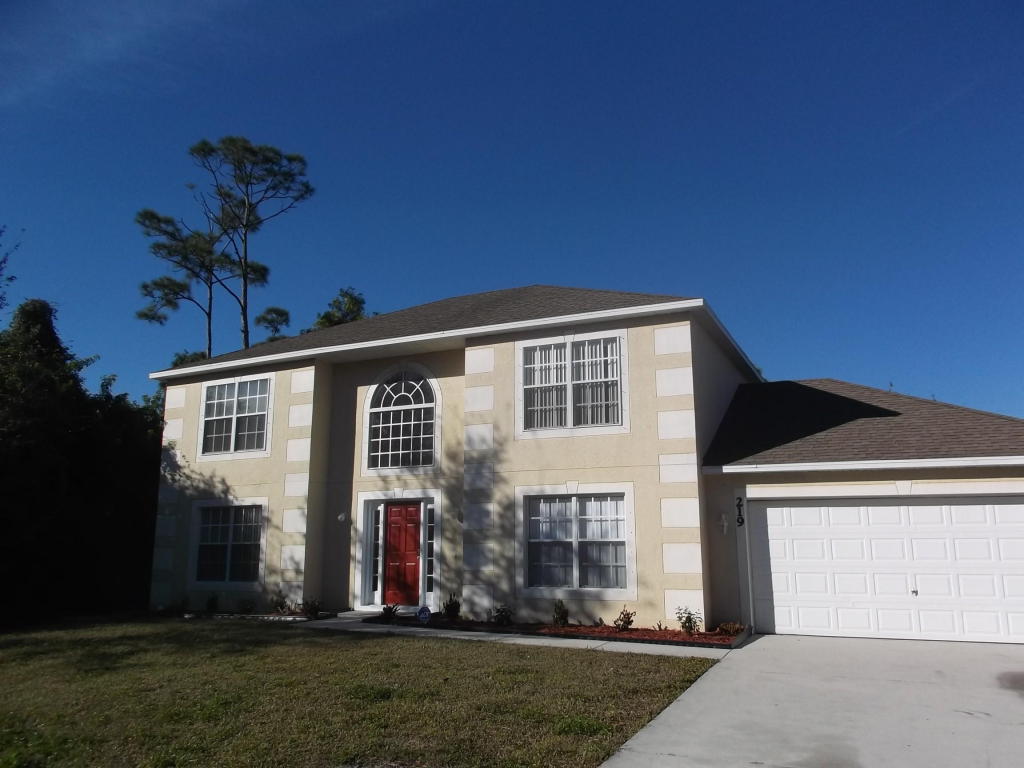 219 SW Statler Avenue, Port Saint Lucie, FL 34984