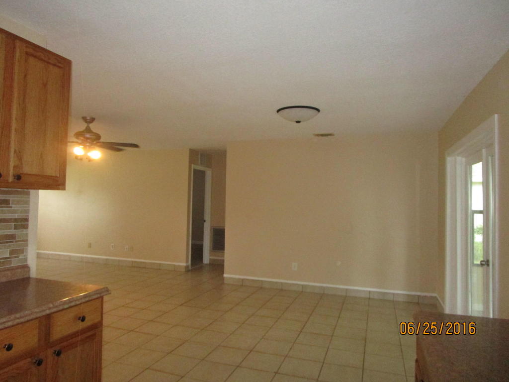 2491 SE Whitehorse Street, Port Saint Lucie, FL 34984
