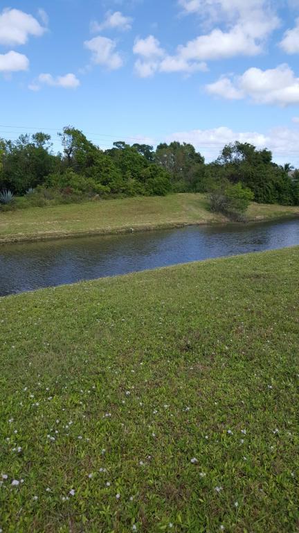 573 SW Whitmore, Port Saint Lucie, FL 34984