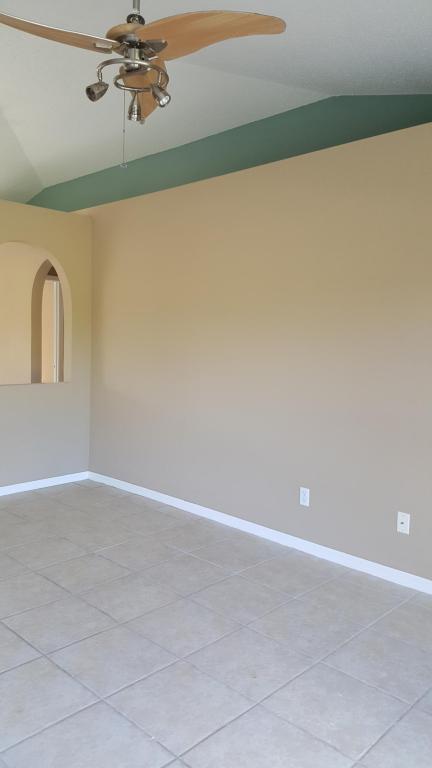573 SW Whitmore, Port Saint Lucie, FL 34984