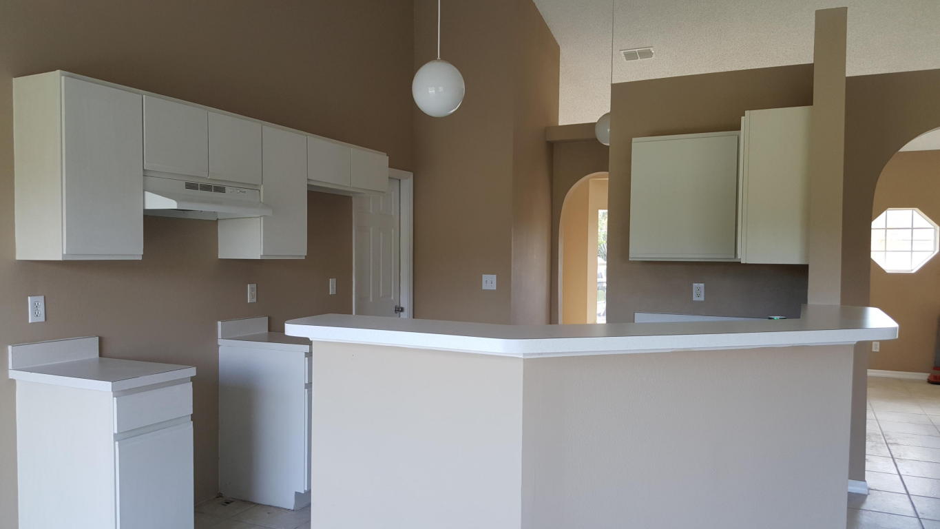 573 SW Whitmore, Port Saint Lucie, FL 34984