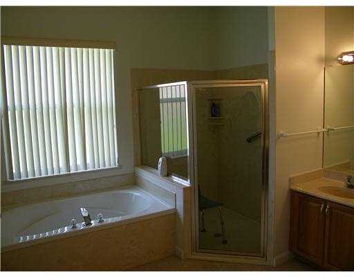 1540 SW Mockingbird Circle, Port Saint Lucie, FL 34986