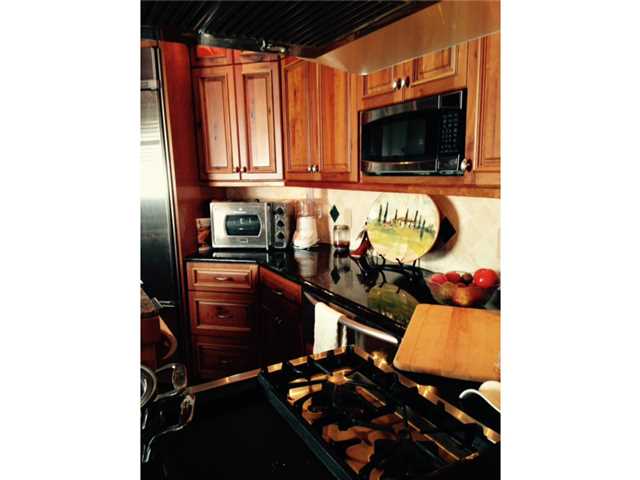 221 Bentley CIR, Port St Lucie, FL 34986