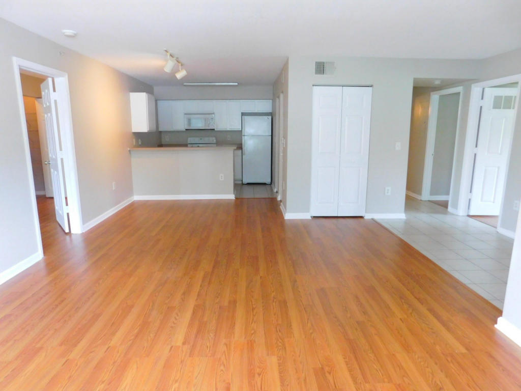 121 SW Palm Drive, Port Saint Lucie, FL 34986