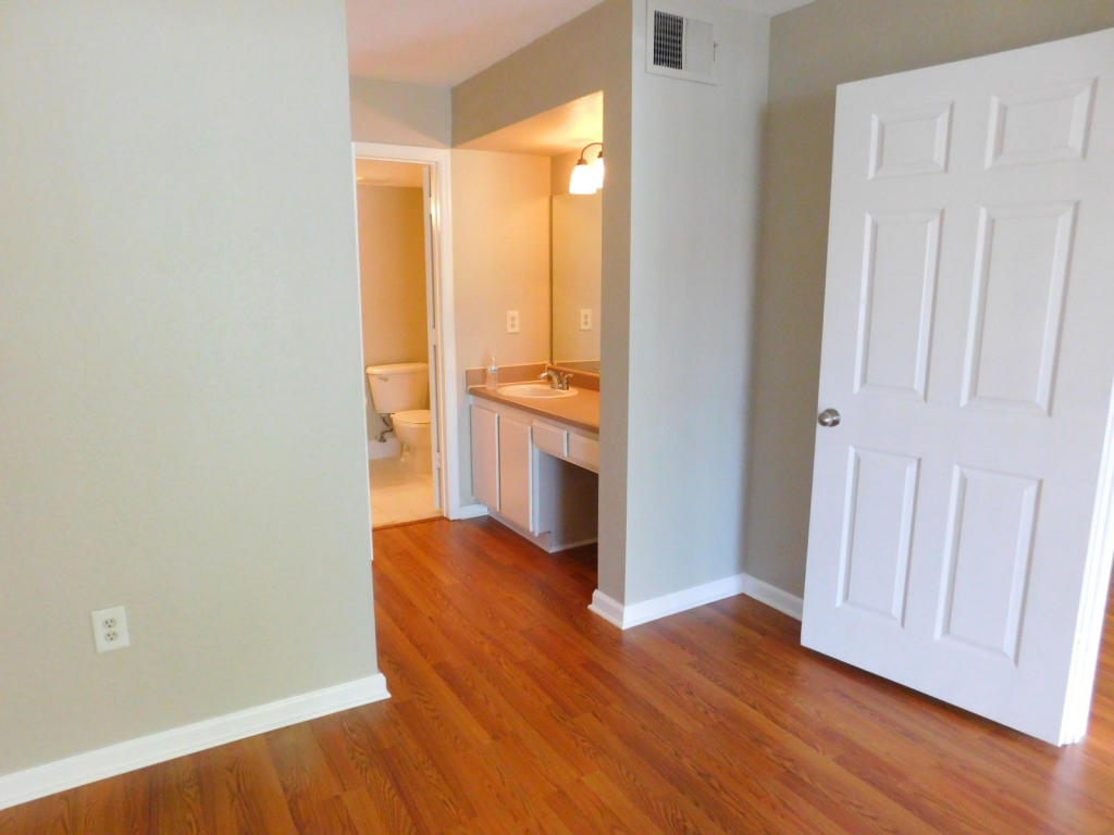 121 SW Palm Drive, Port Saint Lucie, FL 34986
