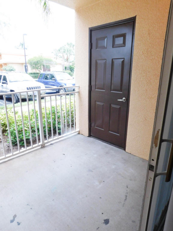 121 SW Palm Drive, Port Saint Lucie, FL 34986