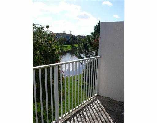 8102 Carnoustie Place, Port Saint Lucie, FL 34986