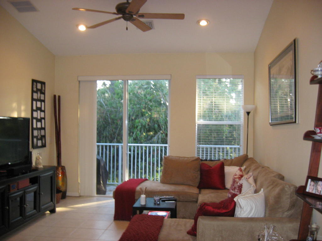 8109 Carnoustie Place, Port Saint Lucie, FL 34986