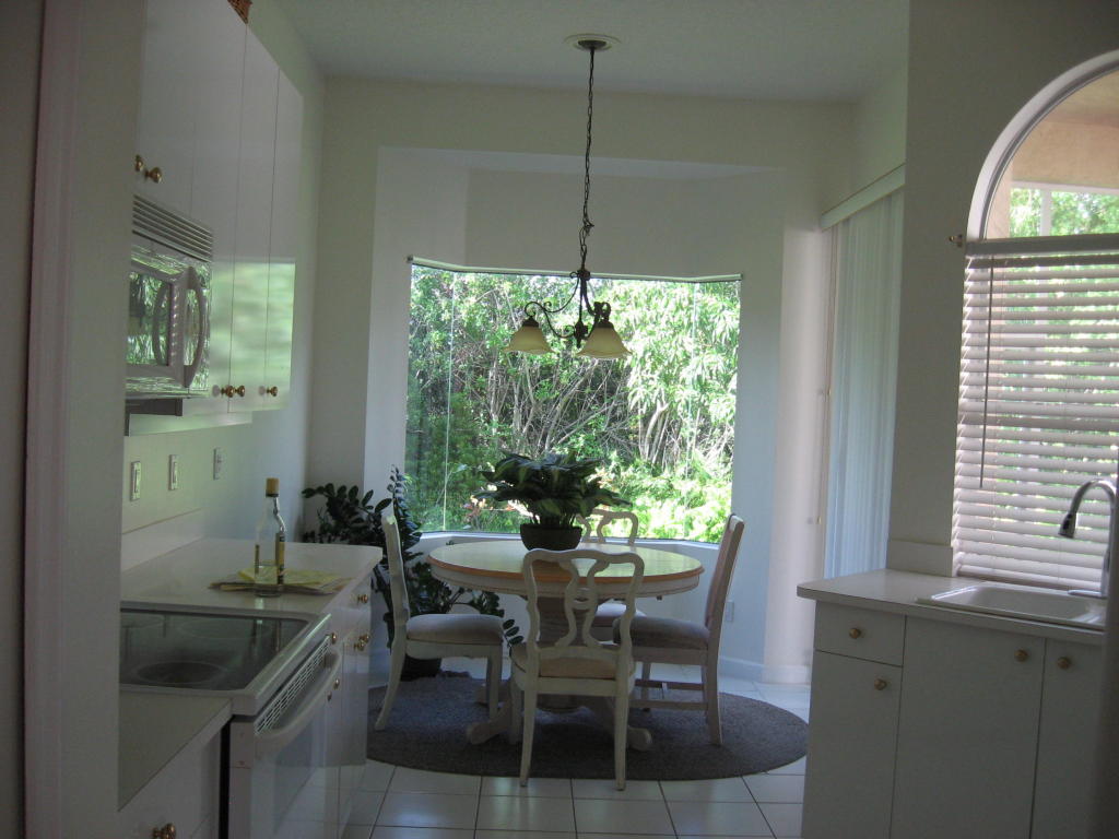 643 SW Munjack Cove, Port Saint Lucie, FL 34986