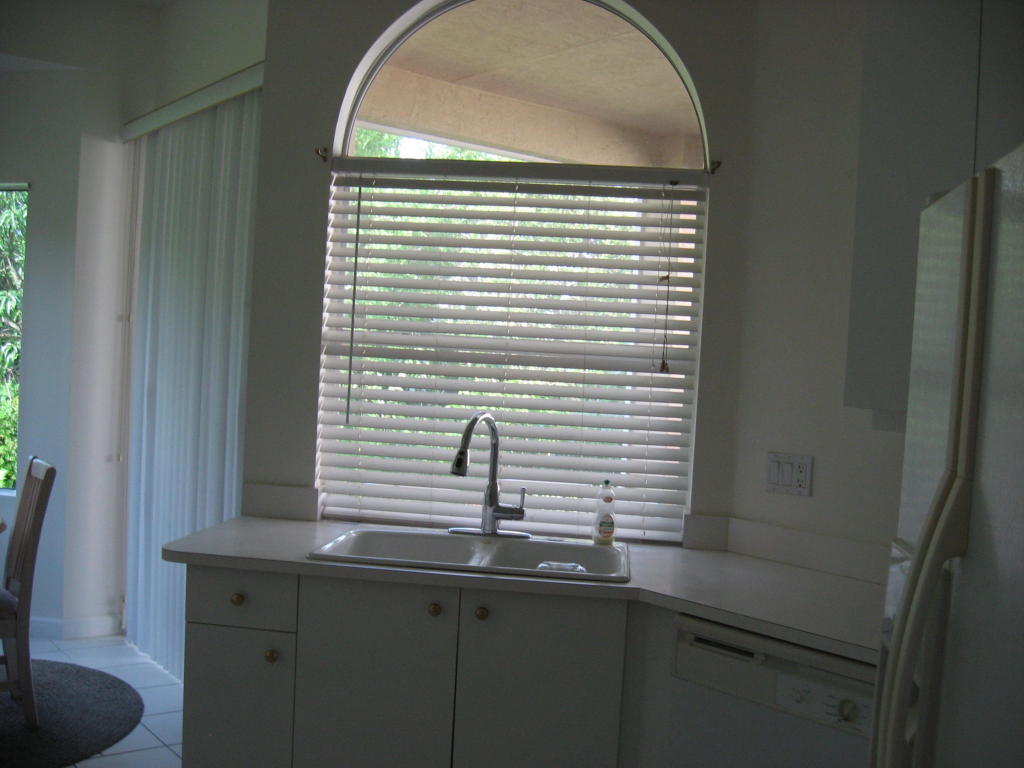 643 SW Munjack Cove, Port Saint Lucie, FL 34986