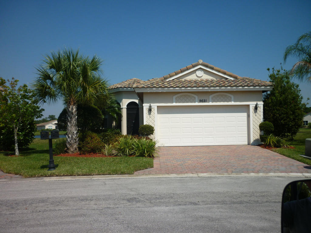 9621 SW Camellia Court, Port Saint Lucie, FL 34987