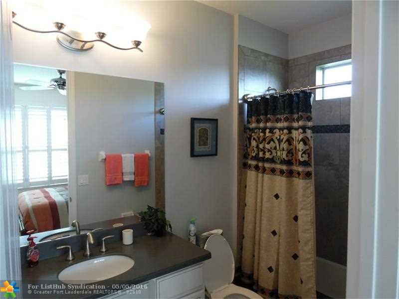 11710 SW APPLE BLOSSOM Trl, Port St. Lucie, FL 34987