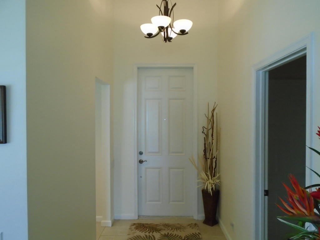 11128 SW Birch Tree Circle, Port Saint Lucie, FL 34987