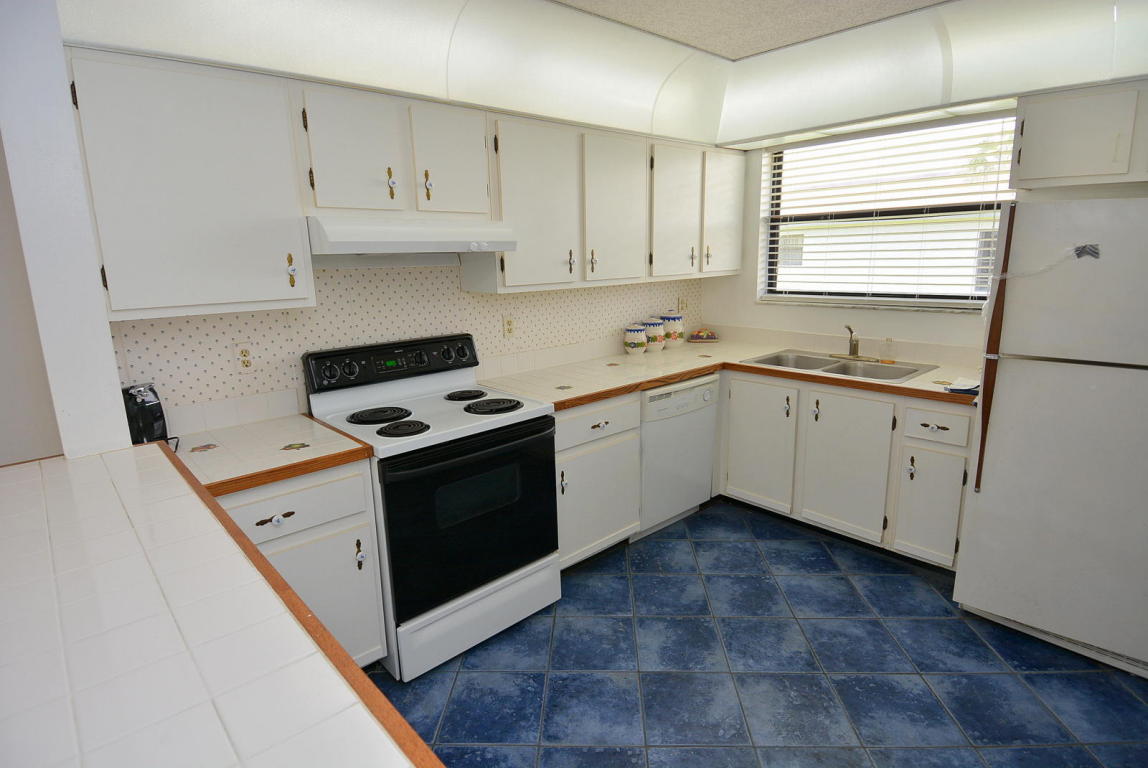 1290 SE Parkview, Stuart, FL 34994