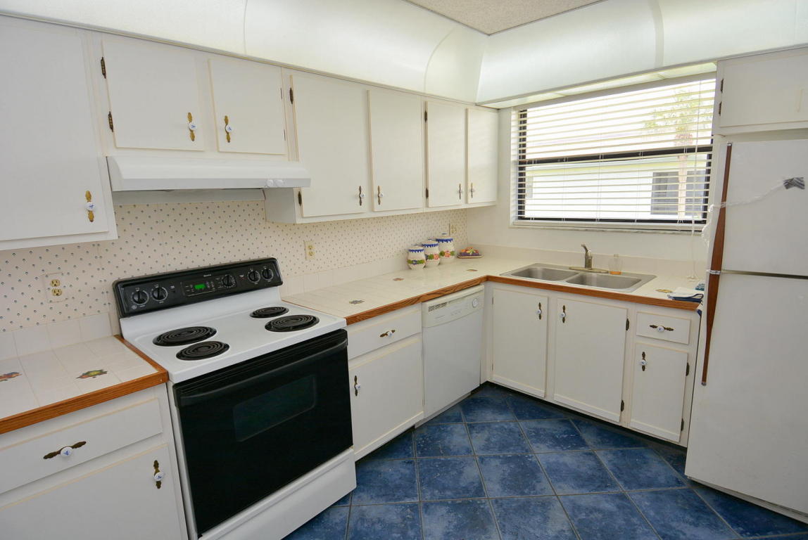 1290 SE Parkview, Stuart, FL 34994