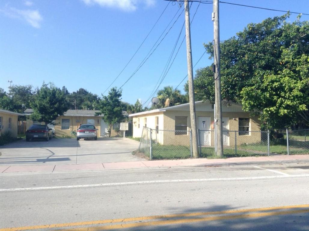 320 SE Martin Luther King Jr Boulevard, Stuart, FL 34994