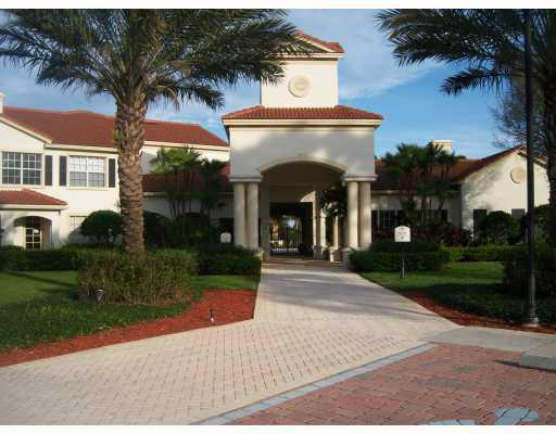 317 SE Kitchen Circle, Stuart, FL 34994