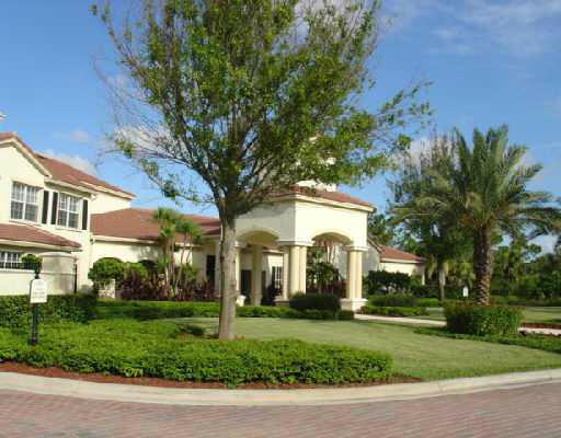317 SE Kitchen Circle, Stuart, FL 34994