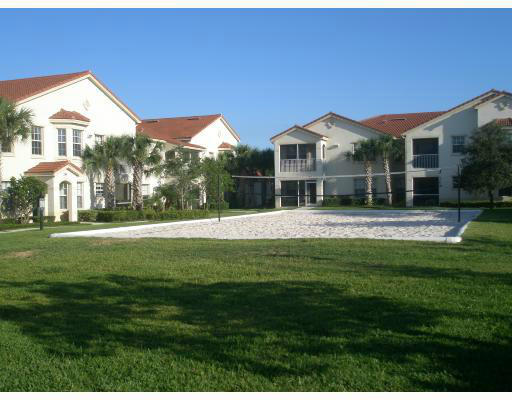 317 SE Kitchen Circle, Stuart, FL 34994