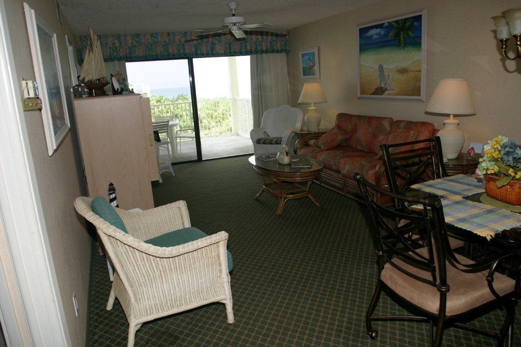 429 NE Tradewind Lane, Stuart, FL 34996
