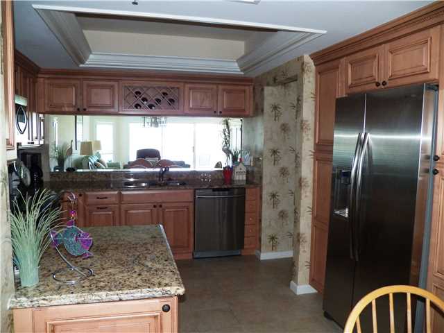 185 Edgewater DR, Stuart, FL 34996