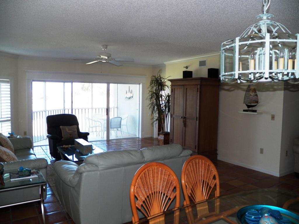 185 NE Edgewater Drive, Stuart, FL 34996