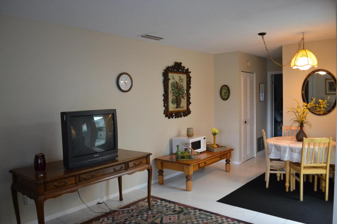 2929 SE Ocean Boulevard, Stuart, FL 34996