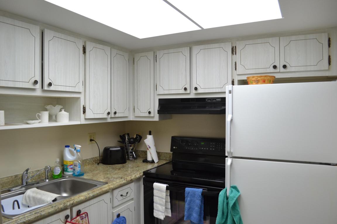2929 SE Ocean Boulevard, Stuart, FL 34996