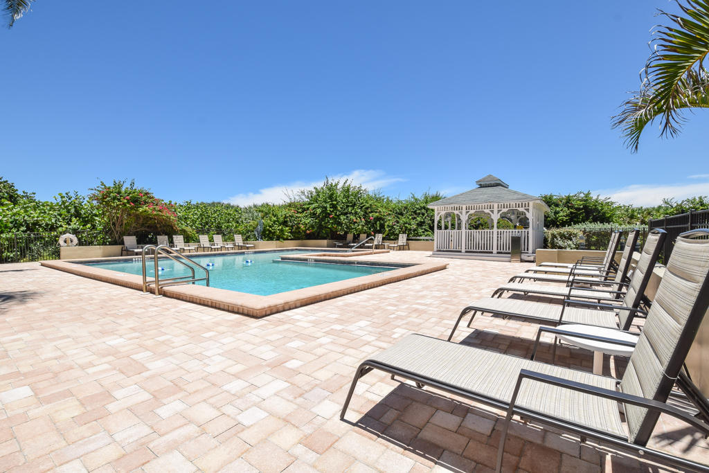 669 NE Plantation Road, Stuart, FL 34996