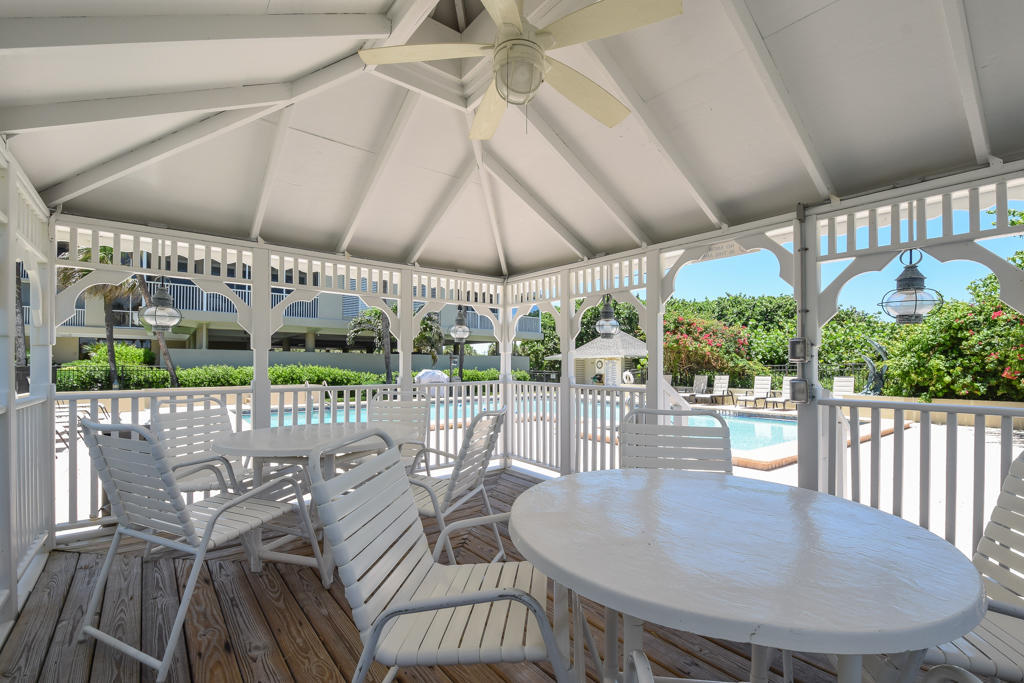 669 NE Plantation Road, Stuart, FL 34996