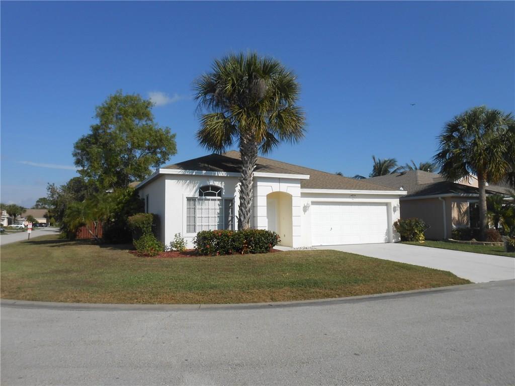 2509 SE Springtree Place, Stuart, FL 34997