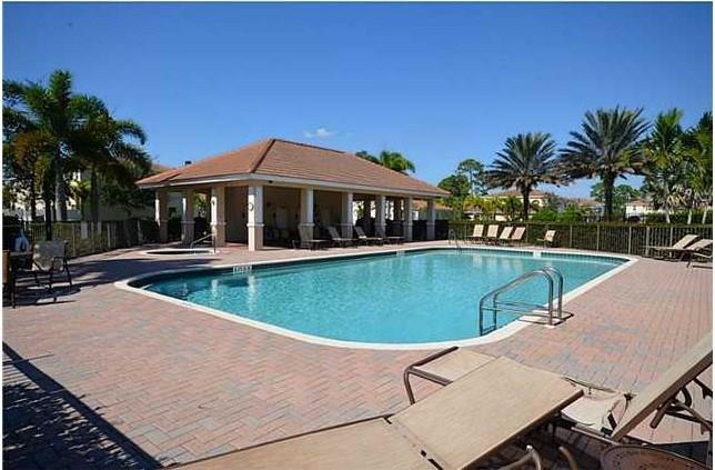 395 SW Walking Path, Stuart, FL 34997