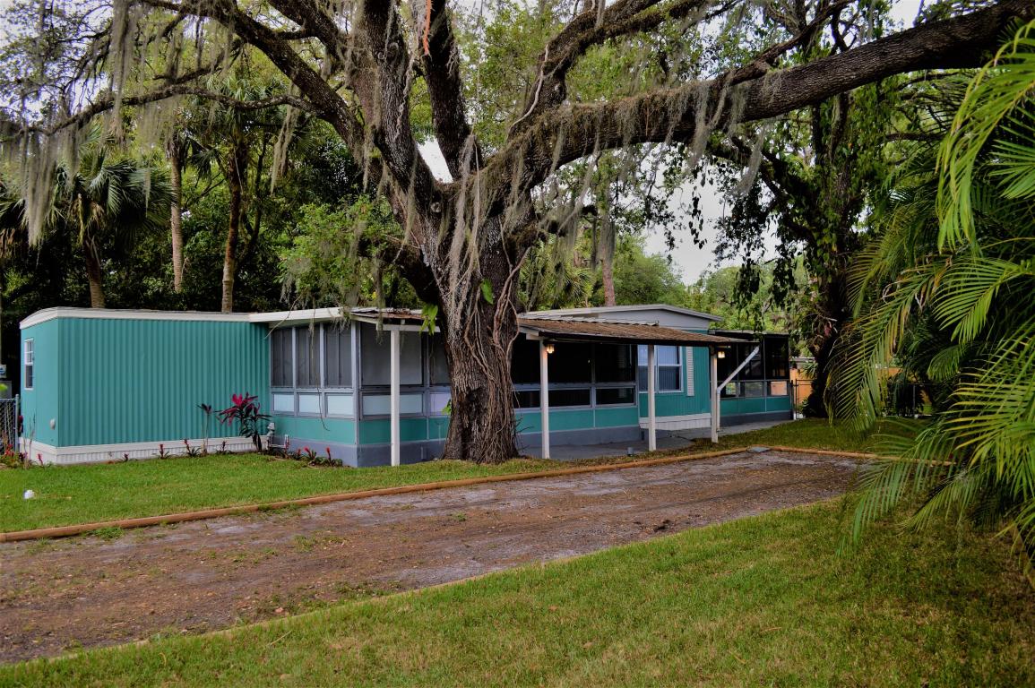 8088 SW Wildwood Drive, Stuart, FL 34997