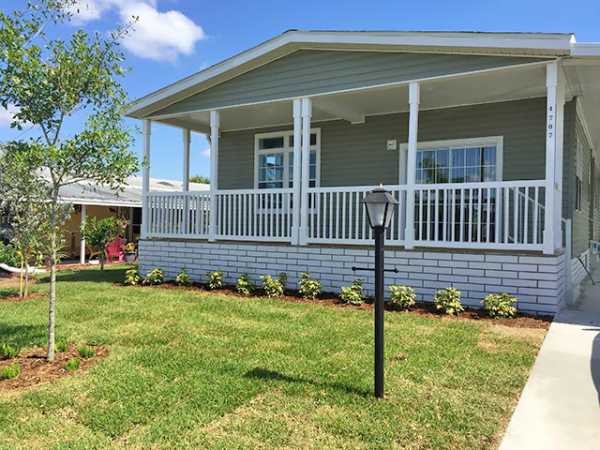 Pinelake Gardens and Estates4707 SE BALSAWOOD TERRStuart, FL 34997