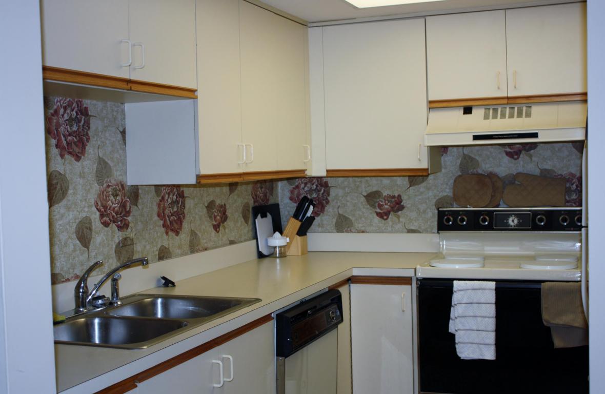 450 SW South River Drive, Stuart, FL 34997