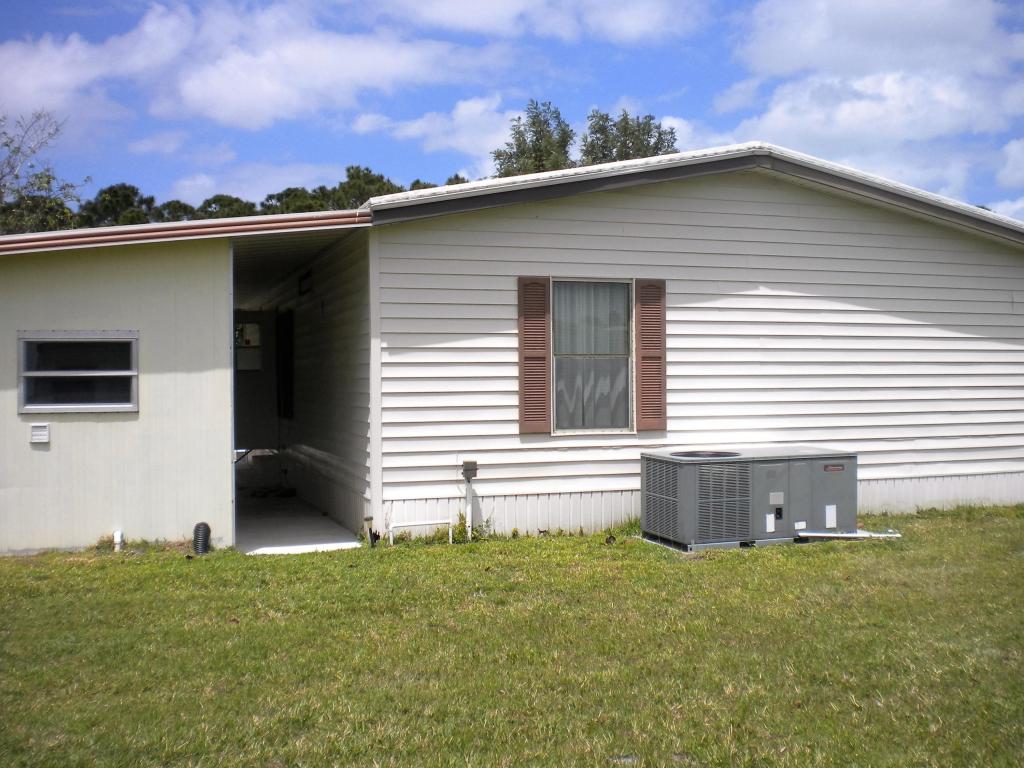 4684 SE Corkwood Terrace, Stuart, FL 34997