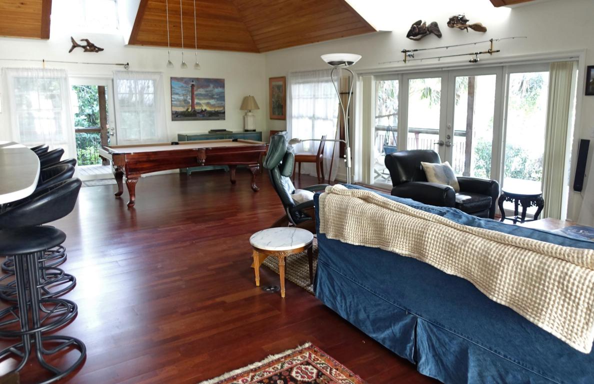 1039 SW Blue Water Way, Stuart, FL 34997