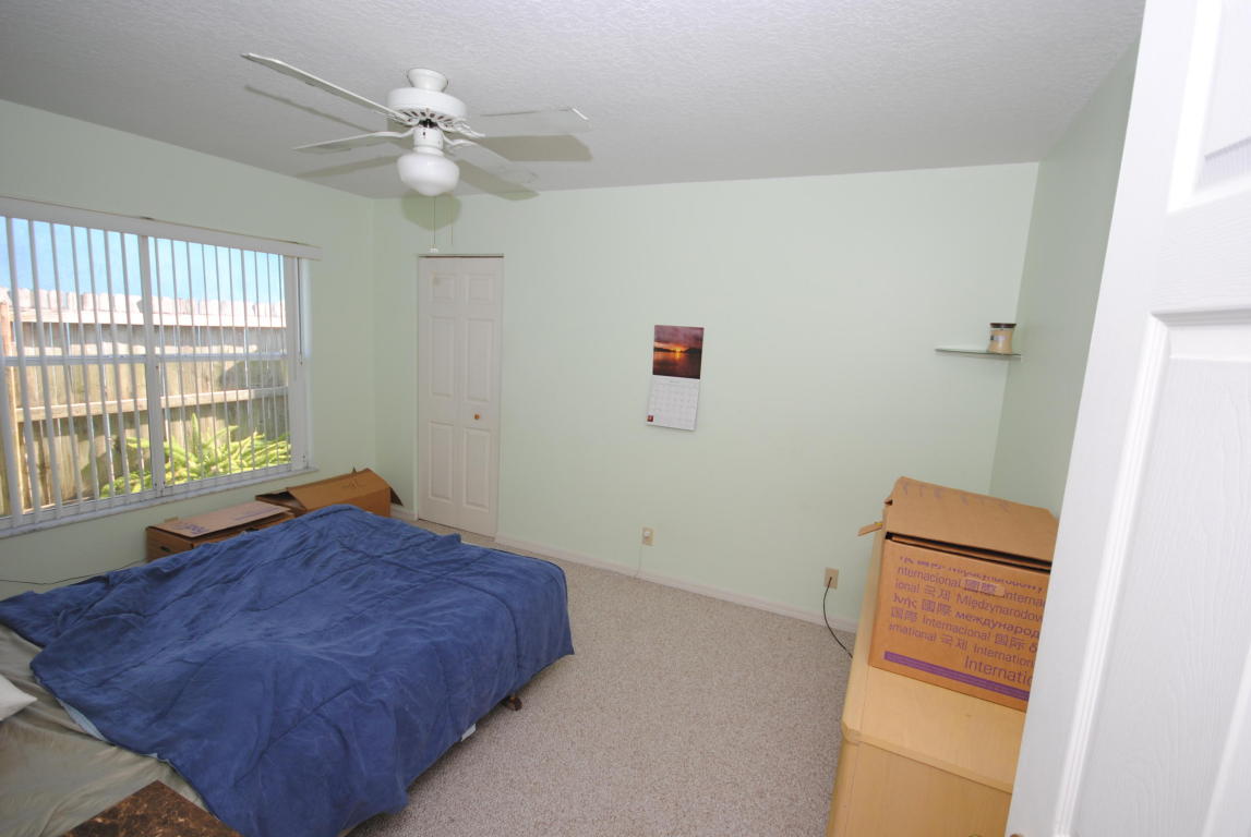 5927 SE Grafton Drive, Stuart, FL 34997