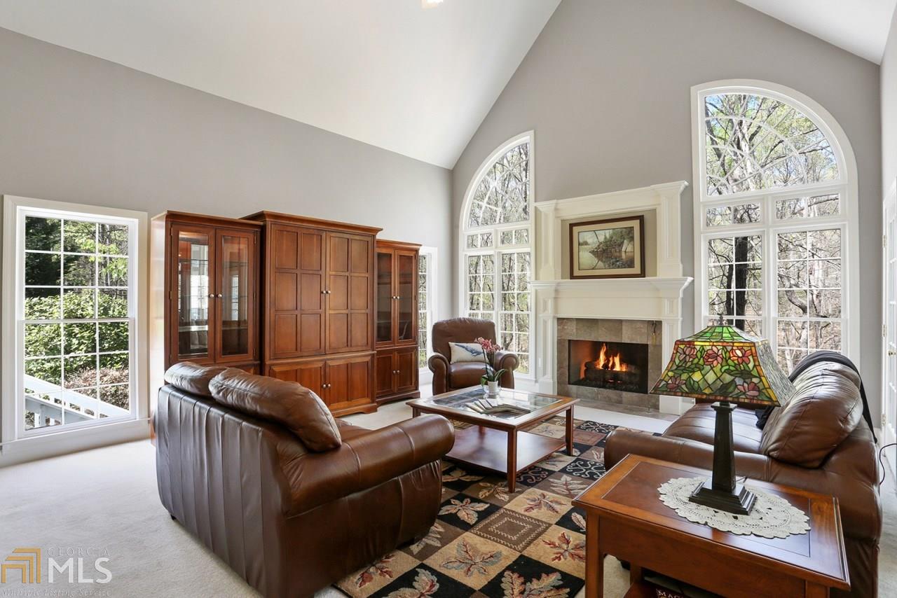 435 Gunston Hall Dr, Alpharetta, GA 30004