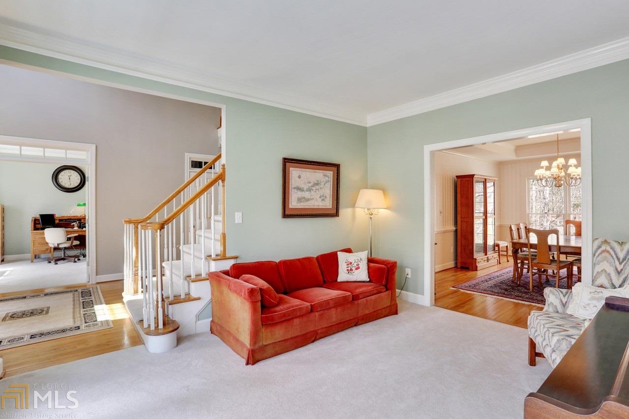 435 Gunston Hall Dr, Alpharetta, GA 30004