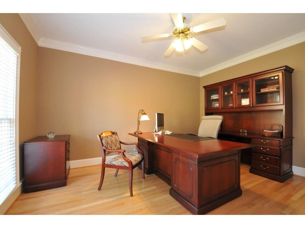 450 Pine Bough Court, Milton, GA 30004