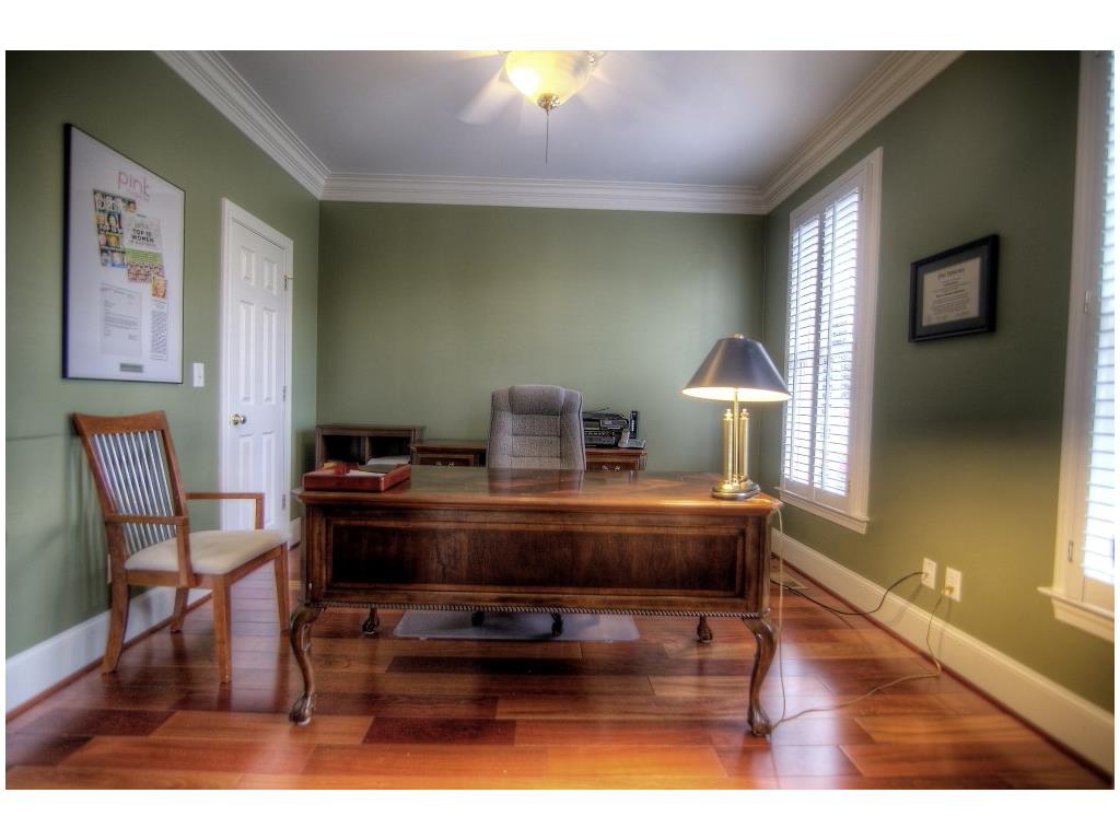 305 Oakhurst Leaf Drive, Milton, GA 30004