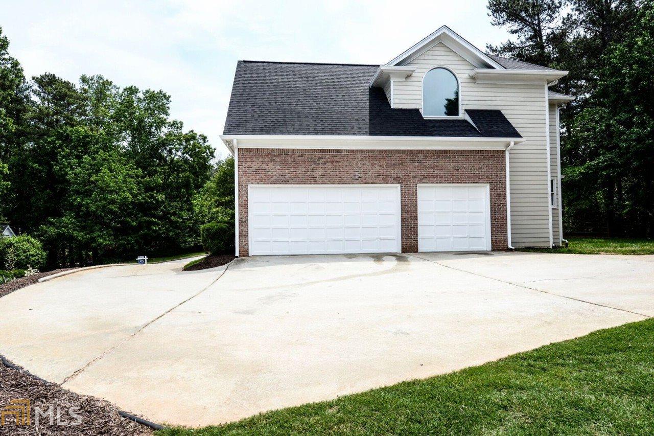 1911 Seven Seas Ct, Alpharetta, GA 30005
