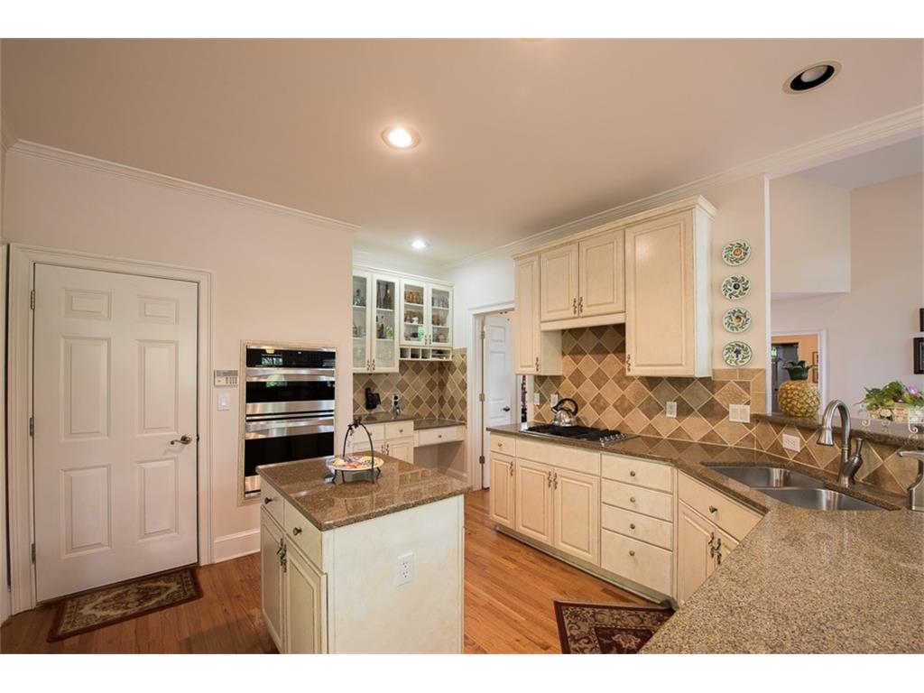 2660 Hamptons Chase, Alpharetta, GA 30005