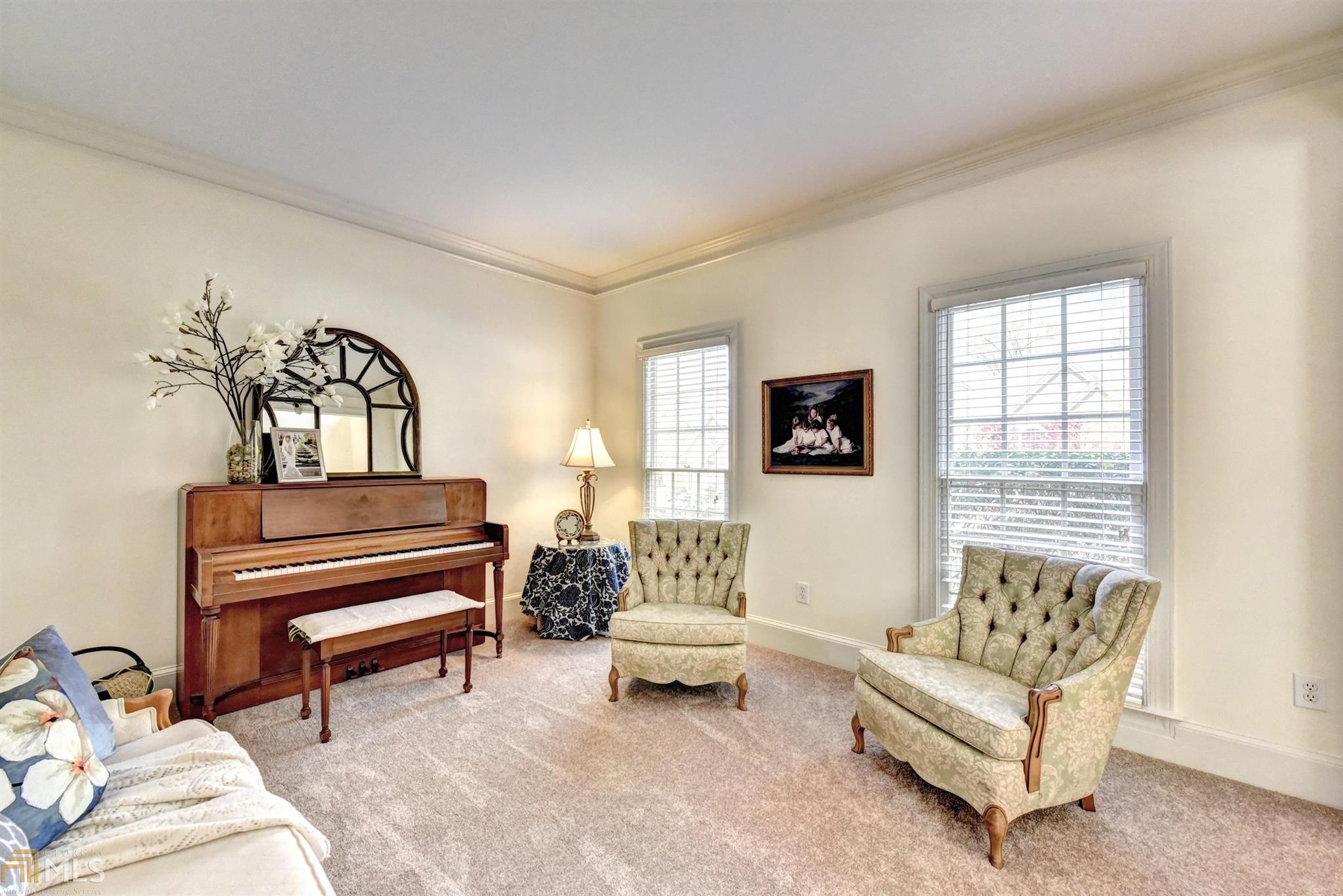 1020 Creek Ridge Pt, Alpharetta, GA 30005