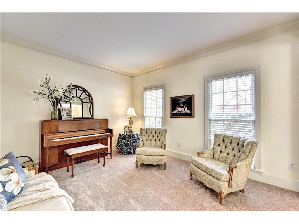 1020 Creek Ridge Pointe, Alpharetta, GA 30005