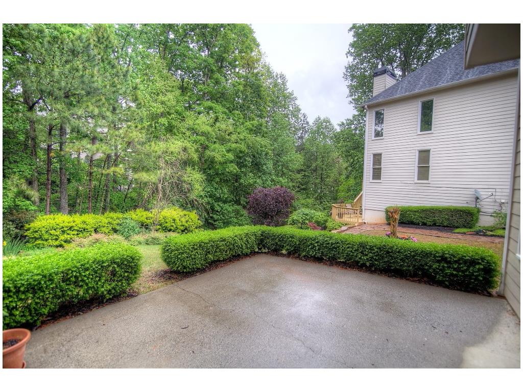 330 Highoaks Court, Johns Creek, GA 30005