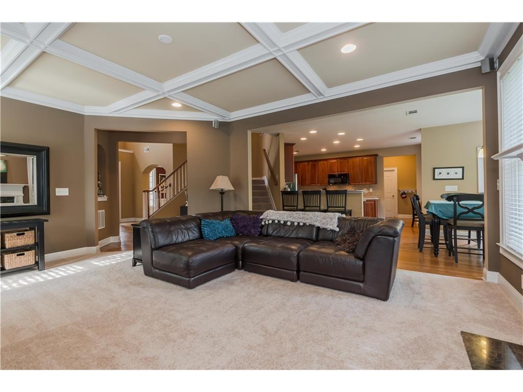 215 Foxthorne Way, Alpharetta, GA 30005